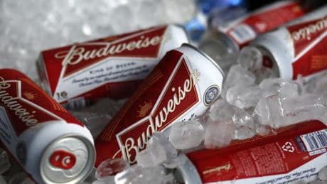 Cerveza, bourbon, aviones o coches: los productos estadounidenses amenazados por Bruselas