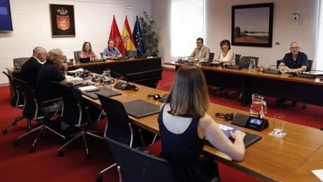 Bildu libra a Chivite de comparecer en la comisión de investigación del 'caso Cerdán' en Navarra