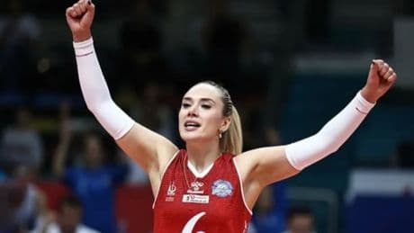 Voleybolcu Derya Çayırgan'ın avukatı açıkladı: 'Suç duyurusunda bulunduk'