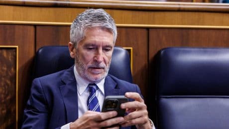 El uso temerario de WhatsApp en la Moncloa