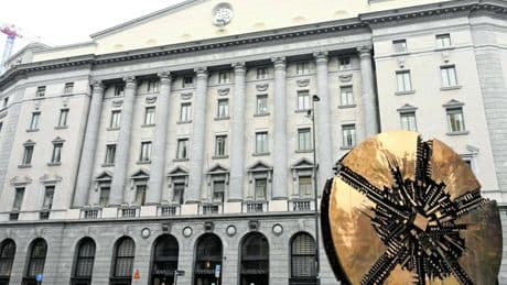 Il risiko bancario e gli sportelli chiusi