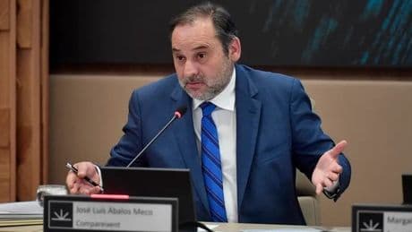 Ábalos declara la guerra a Puente y lleva a los tribunales la auditoría que le incriminó