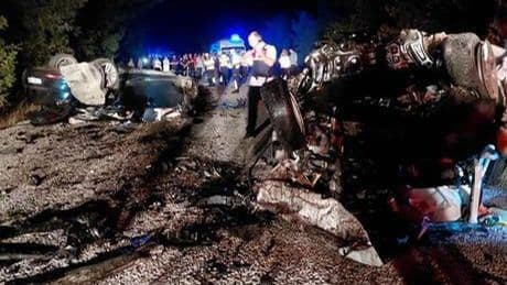 Çanakkale'de katliam gibi kaza! 6 kişi olay yerinde hayatını kaybetti