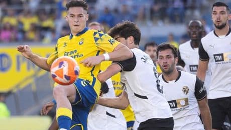 Abonados UD Las Palmas: Cuando el número vence al desaliento en el reino amarillo