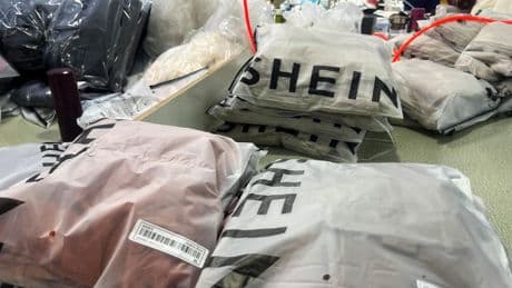800 millions de colis, un quart du trafic postal : les chiffres fous de la fast-fashion chinoise en France