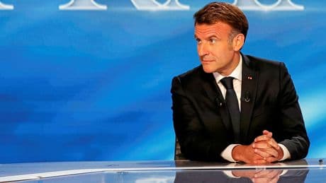 Retraites, dette… Emmanuel Macron botte en touche