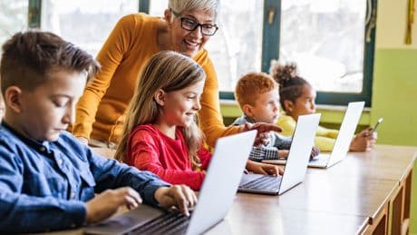 Laptops für Schüler-Test: Notebooks für die Schule