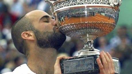 Former champions Justine Henin and Andre Agassi to present French Open trophies