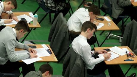 Thousands to receive GCSE results via app in pilot scheme