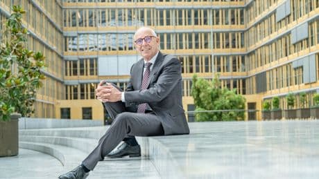 Peter Adrian - DIHK-Präsident will diesen Feiertag abschaffen