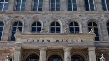 Göttingen: Universitätsprofessor belästigt jahrelang Frauen, ein Gericht kürz ihm das Gehalt