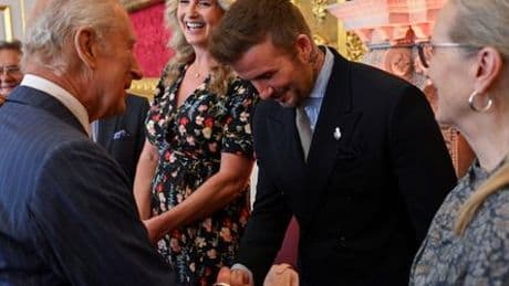 David Beckham darf sich nun "Sir" nennen: König Charles III. schlägt ihn zum Ritter