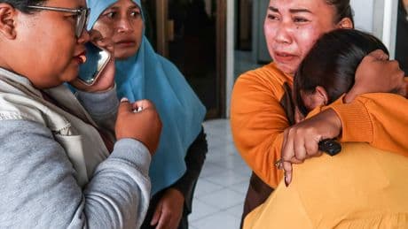 4 Dead and 38 Missing After Ferry Sinks Near Bali