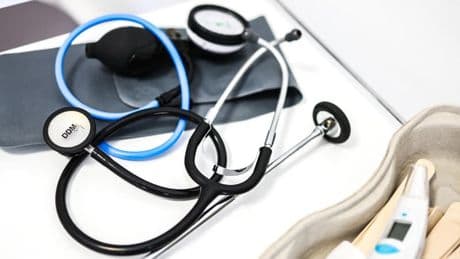 Déserts médicaux: la carte des 151 zones prioritaires qui vont recevoir des généralistes dès septembre