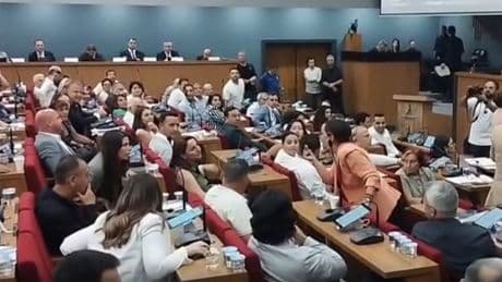 AKP'nin verdiği önerge meclisi karıştırdı: Bunlar nasıl cümleler?