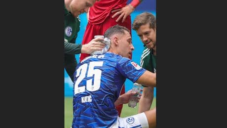 Nach Gehirnerschütterung - So will Schalke den Abwehrboss ersetzen