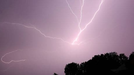 Brandenburg: Heftige Gewitter mit Starkregen und Überflutungen erwartet