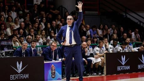 <p>Batti Napoli e poi spera: Bertram a caccia del successo nell&rsquo;ultima gara casalinga per darsi ancora una chance-playoff</p>