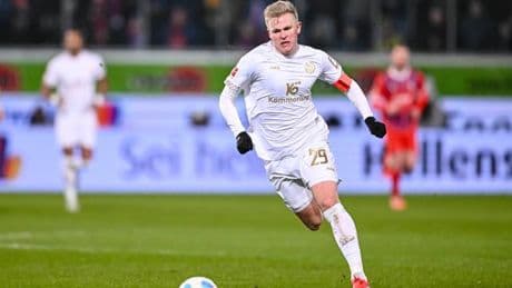 Fußball-Bundesliga: Bericht: Nationalstürmer Burkardt mit Frankfurt einig