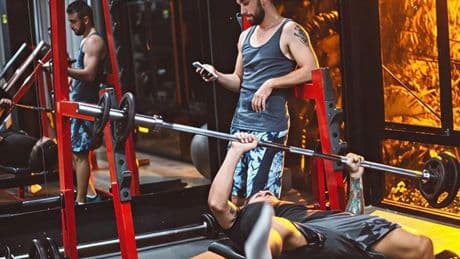 Vitoria alerta de que los jóvenes «arriesgan su salud» al hacer deporte con las redes sociales
