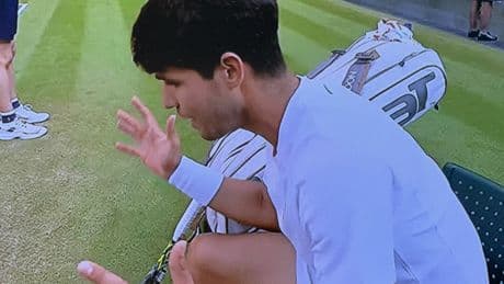 Carlos Alcaraz sees astonishingly brutal confession to his coaches caught on Wimbledon microphone