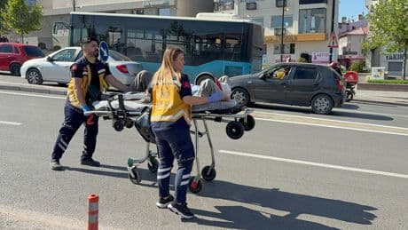 Parktaki adamı defalarca bıçaklayıp kayıplara karıştı
