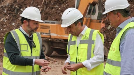 Mazón anuncia la creación de vertederos de emergencia para gestionar los residuos de catástrofes como la dana