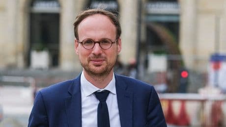 OPINION. « Pour sortir du vertige national : enraciner la République dans la fraternité », par le collectif du Printemps des Maires