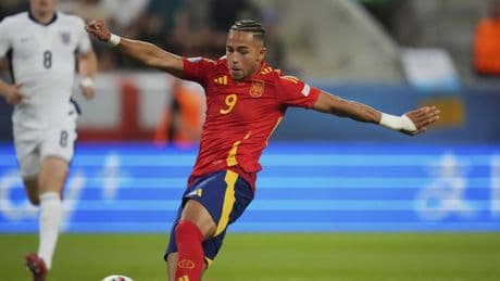 El Betis pide al Leeds la cesión de Mateo Joseph