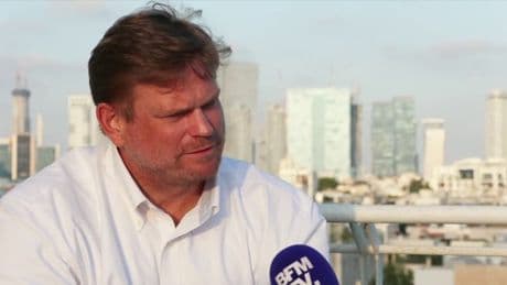 "De mieux en mieux chaque jour": le porte-parole de la Fondation humanitaire pour Gaza reconnaît des distributions d'aide "pas parfaites"