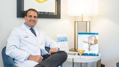 Dr. Martínez, el sabio de la próstata: "Todos tendrían que hacerse un tacto rectal una vez en la vida"