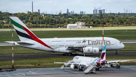 Gebruik powerbanks ook verboden aan boord bij Emirates: ’Stijging van aantal incidenten in luchtvaart’