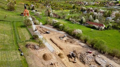 Wiese statt Schweinemastanlage: Agentur renaturiert Flächen und verkauft Ökopunkte