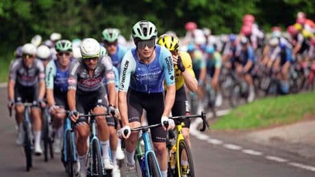 Weer Nederlands succes in Giro d'Italia: Olav Kooij sprint naar zege in 12e etappe