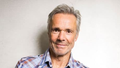 Hannes Jaenicke verlor sein Haus - Ich habe meine Lektion im Loslassen gelernt