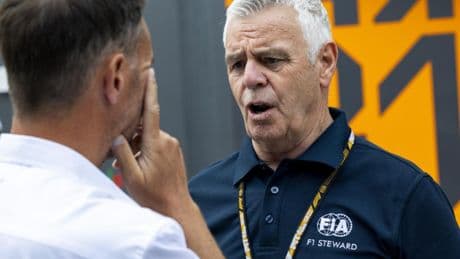 La FIA suspende al expiloto y comisario que relacionó a Hamilton con la retirada