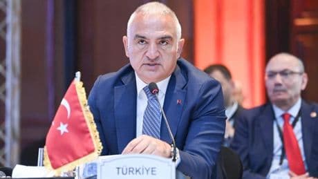 D-8 ülkeleri turizm bakanları Kahire’de bir araya geldi