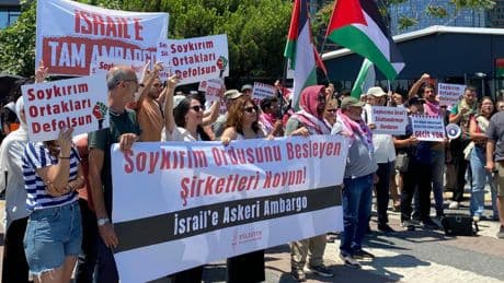 İsrail'i protesto eden 8 gençten 1'i tutuklandı, 1'ine ev hapsi verildi, 6'sı adli kontrolle serbest bırakıldı