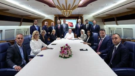 Başkan Erdoğan'dan YPG ve patronlarına sert uyarı! Karışıklık çıkartmak isteyenlere göz yummayız