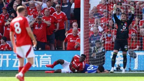 Premier League : Taiwo Awoniyi plongé dans le coma après avoir été opéré