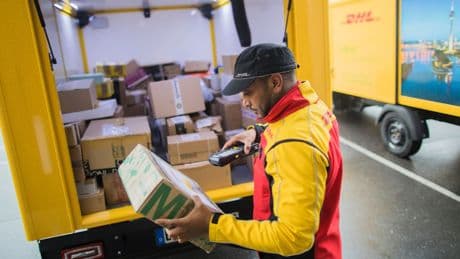 Wegen neuer Zollbestimmungen - DHL stoppt Lieferungen in die USA