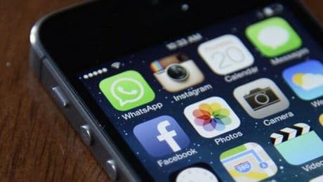 Una chat per la Pa, test da giugno. Si accelera sul WhatsApp di Stato