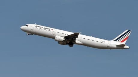 Covid-19: où peut-on partir pour les vacances d'été? Les règles en vigueur pour les voyages