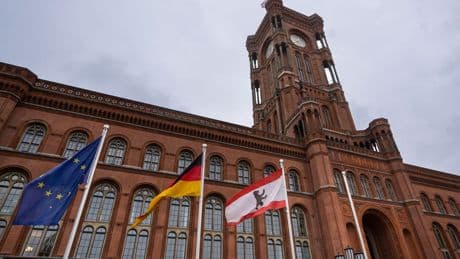 Zweiter Weltkrieg: Senat und Abgeordnetenhaus erinnern an Kriegsende 1945
