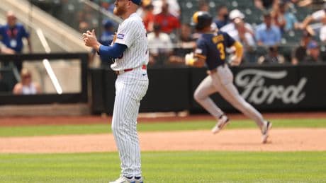 Carlos Mendoza decision backfires as Mets’ tailspin continues with Game 1 loss to Brewers