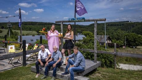Bas runt een hotel-restaurant in België: ’We hebben soms moeite om echt diepe contacten op te bouwen’