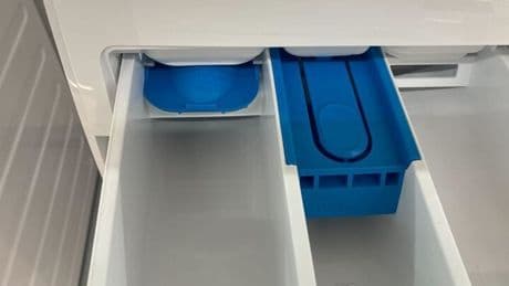 Waschmaschinen-Klappe: Mit der blauen Klappe Geld sparen