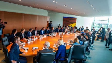 Bundesregierung: Bürokratieabbau: Koalition streicht 25  Bundesbeauftragte