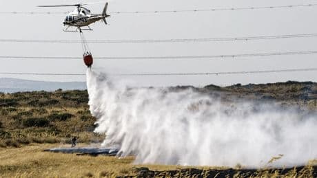 Ola de incendios: Situación crítica en Galicia y Castilla y León, carreteras cortadas y trenes suspendidos