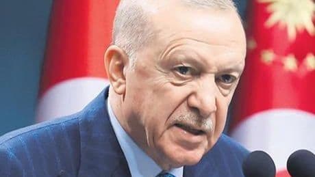 İsrail varlığını riske ediyor